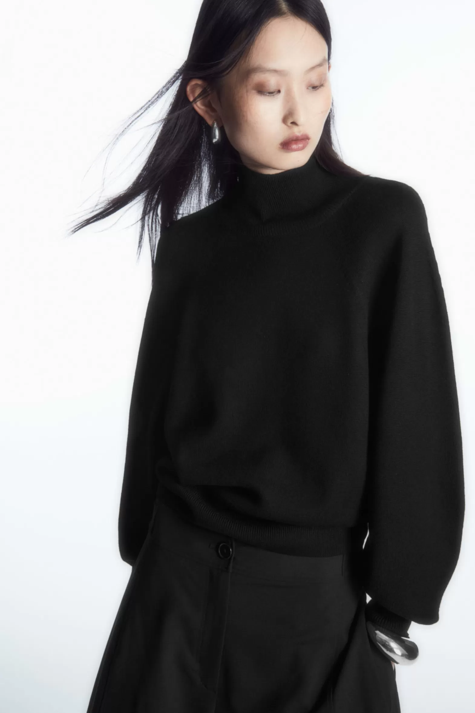 COS BATWING-SLEEVE MERINO WOOL JUMPER