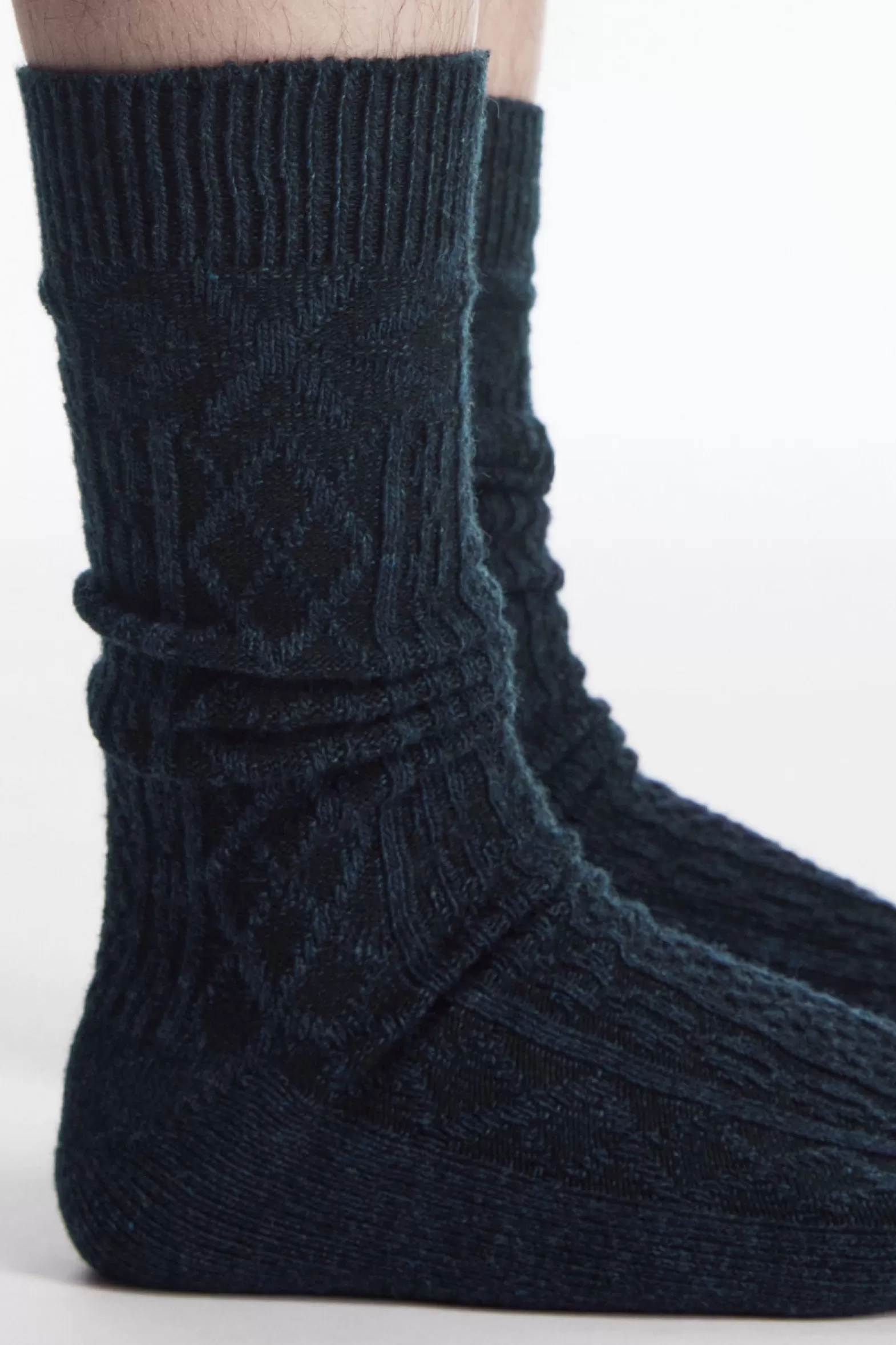 COS CHUNKY ARGYLE CABLE-KNIT SOCKS