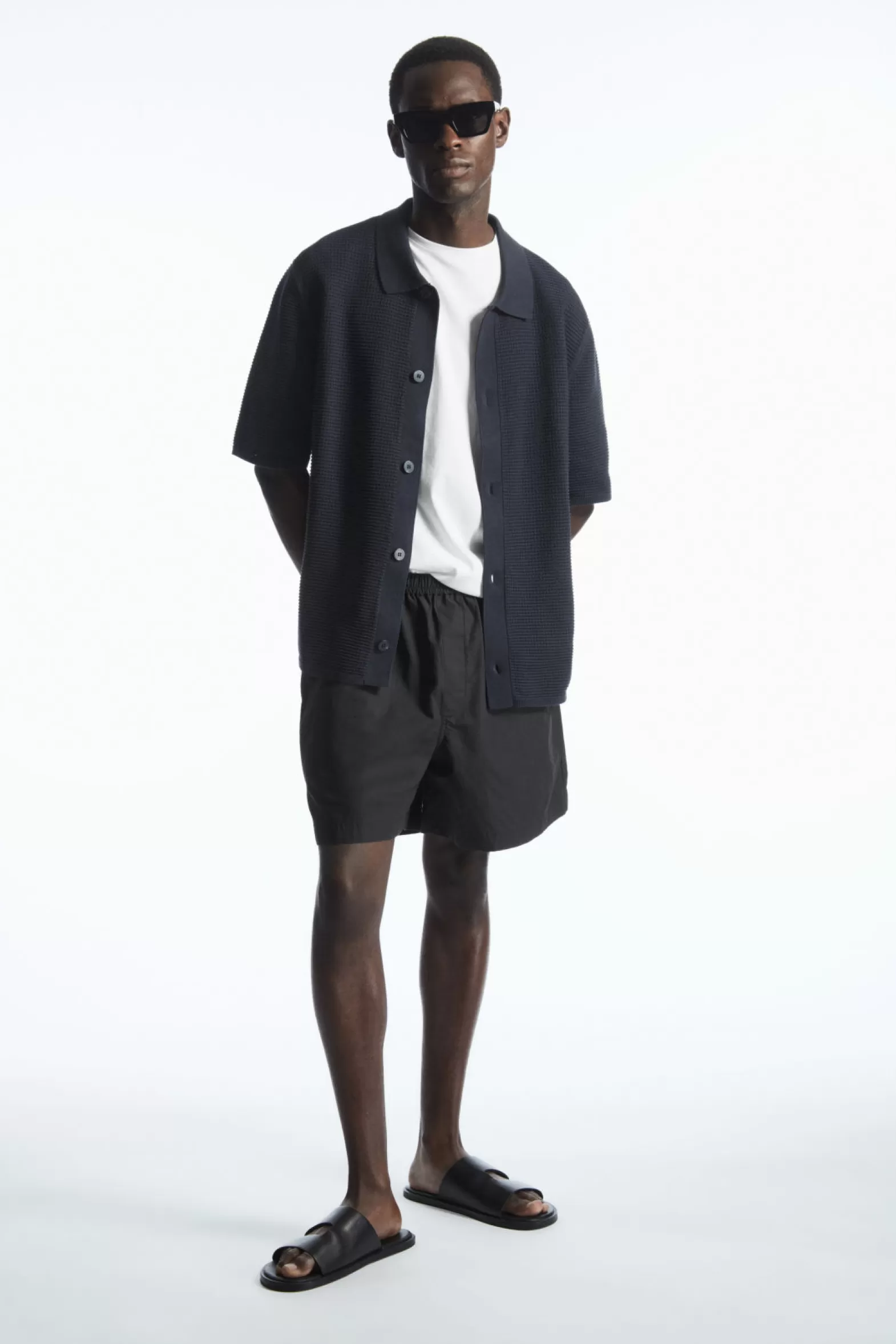 COS ELASTICATED POPLIN SHORTS