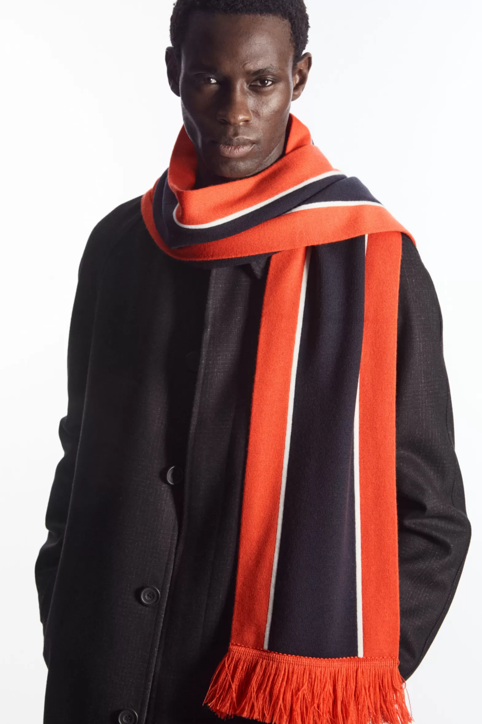 COS JACQUARD-KNIT WOOL FOOTBALL SCARF