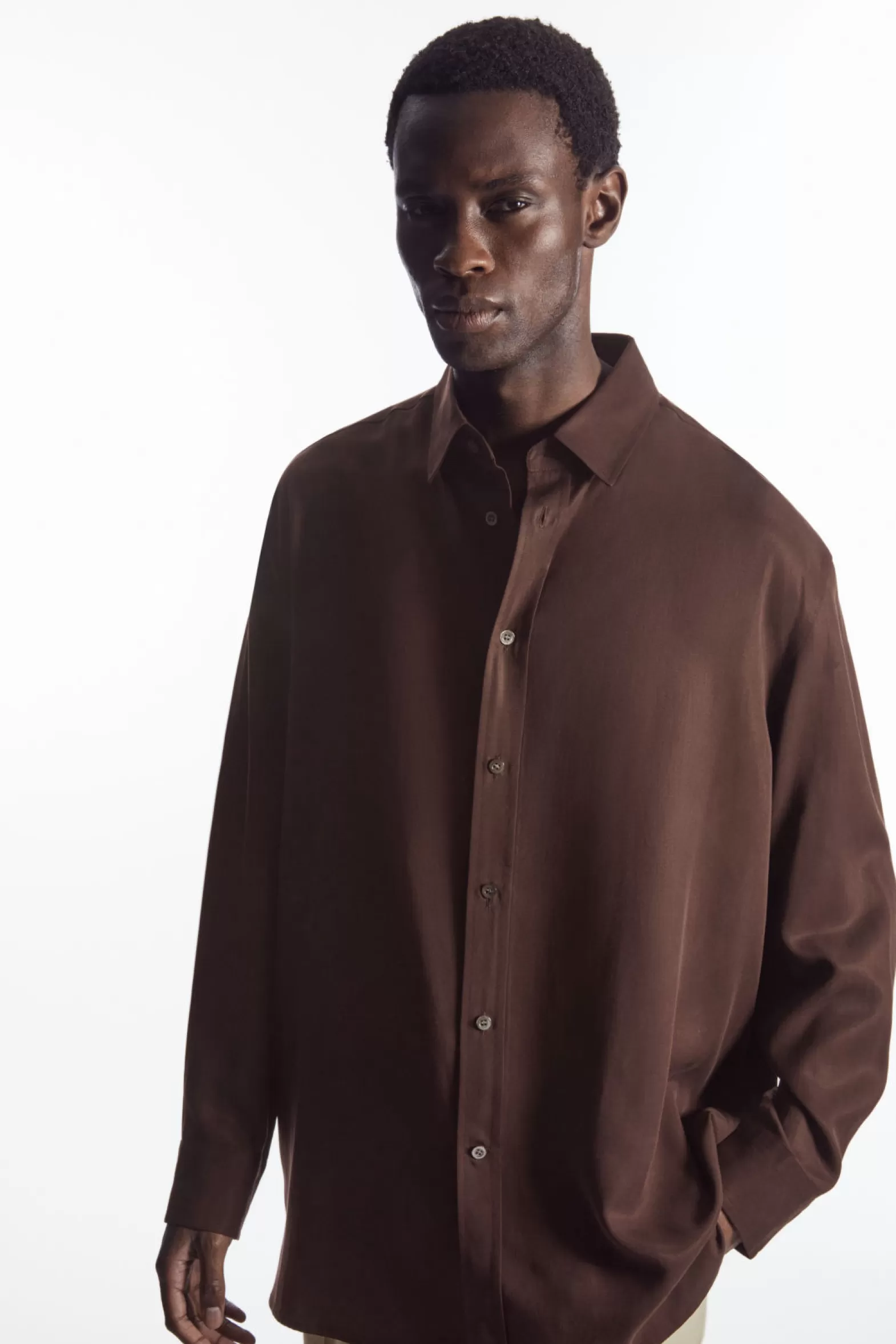 COS LIGHTWEIGHT TWILL SHIRT