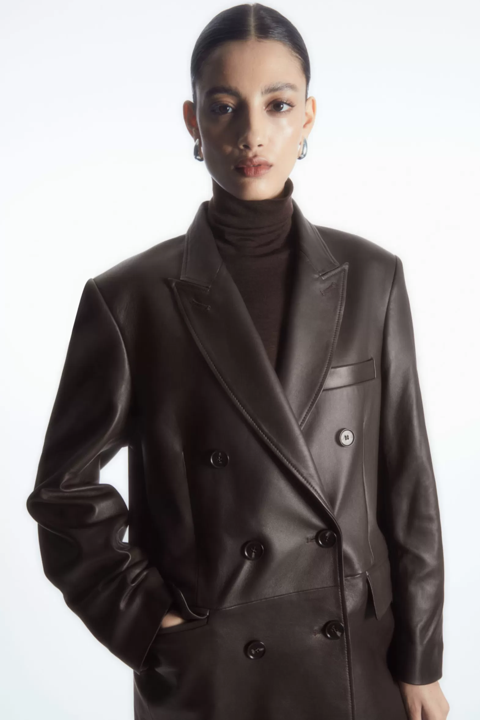 COS OVERSIZED DOUBLE-BREASTED LEATHER COAT