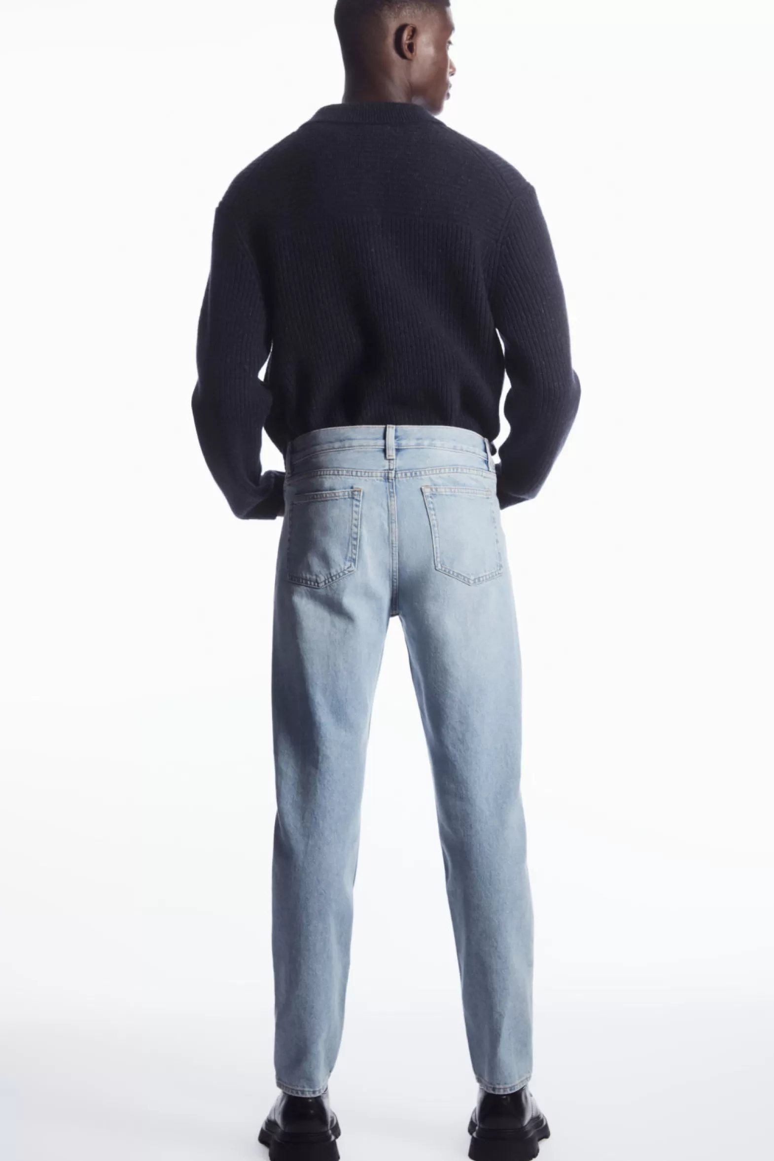 COS PILLAR JEANS - TAPERED
