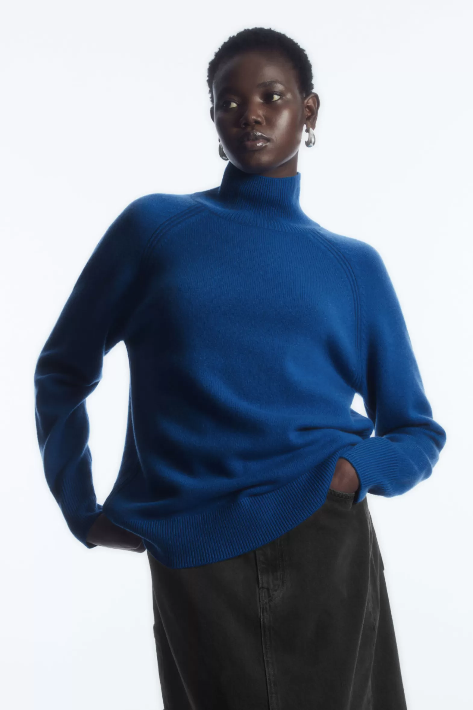 COS PURE CASHMERE TURTLENECK JUMPER