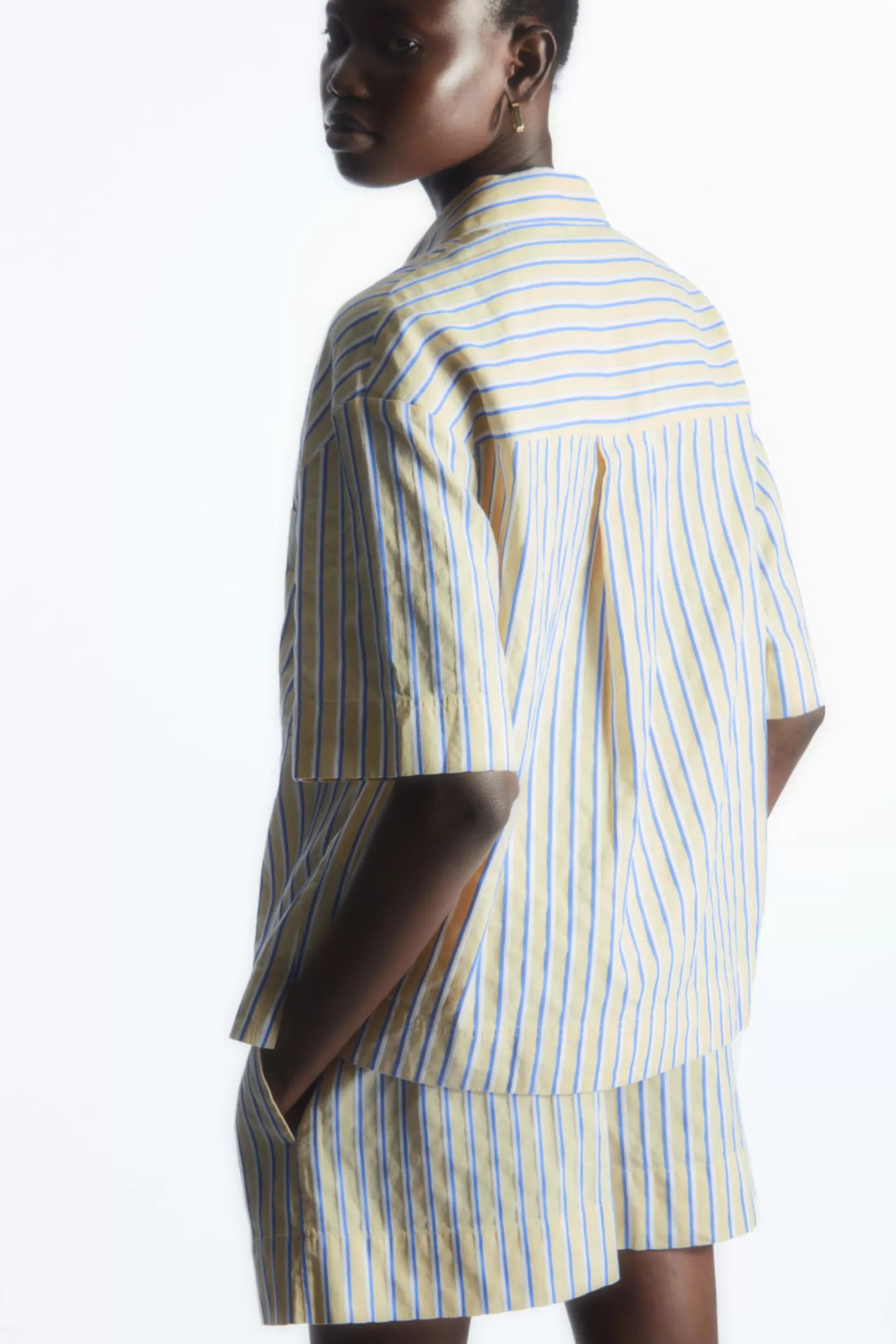 COS STRIPED LINEN-BLEND CAMP-COLLAR SHIRT