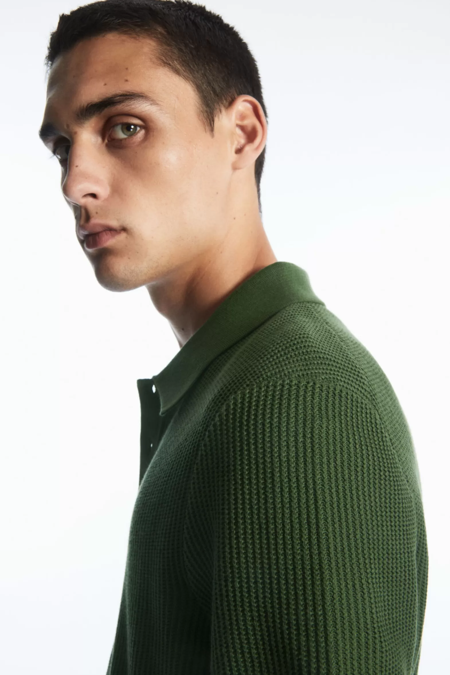 COS TEXTURED KNITTED POLO SHIRT