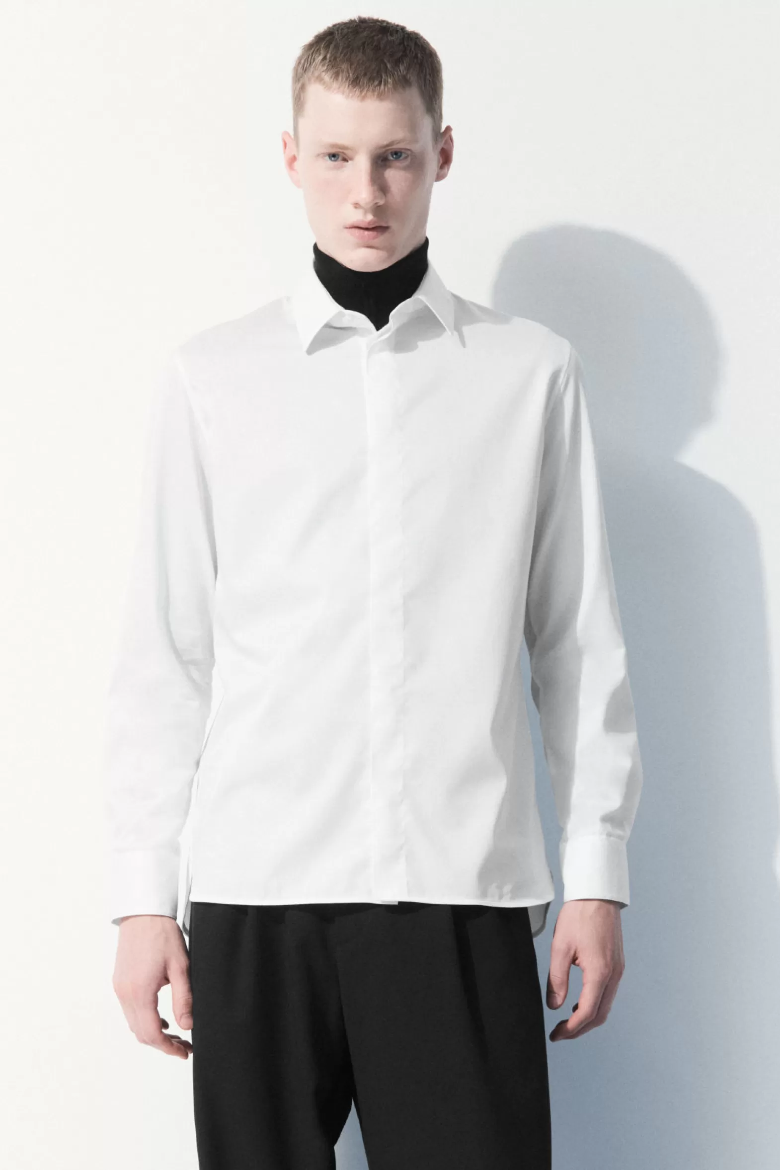 COS THE ESSENTIAL TAILORED SHIRT