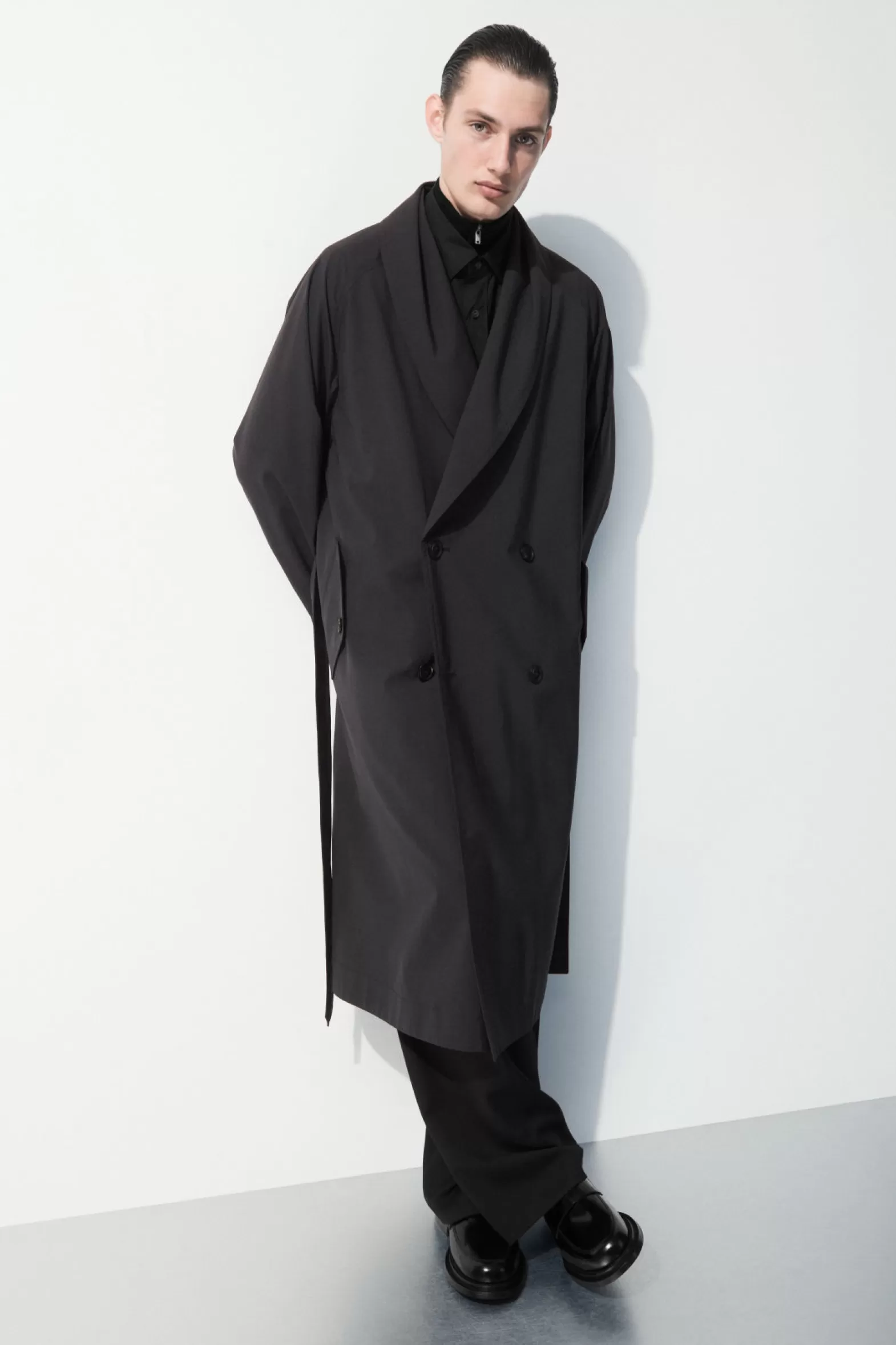 COS THE TECHNICAL WOOL-BLEND TRENCH COAT