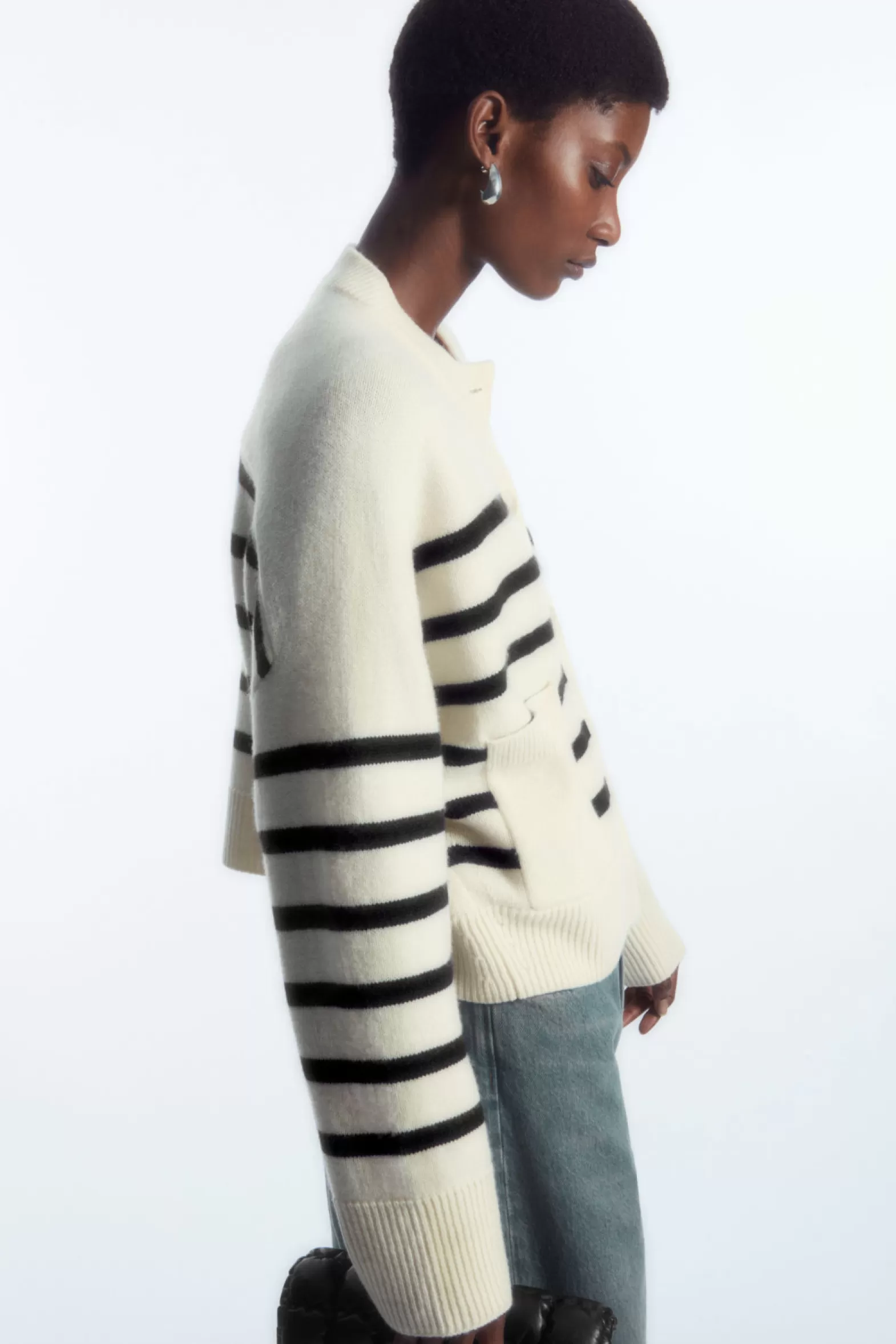 COS WOOL CREW-NECK CARDIGAN